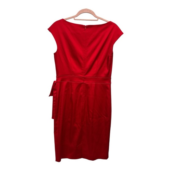 St. John
Elegant Cocktail dress in Venetian Red size 4 - Picture 5 of 16